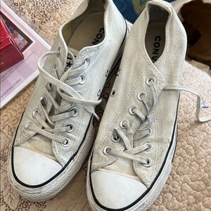Converse White Low-Top Platform Sneakers Size 7.5